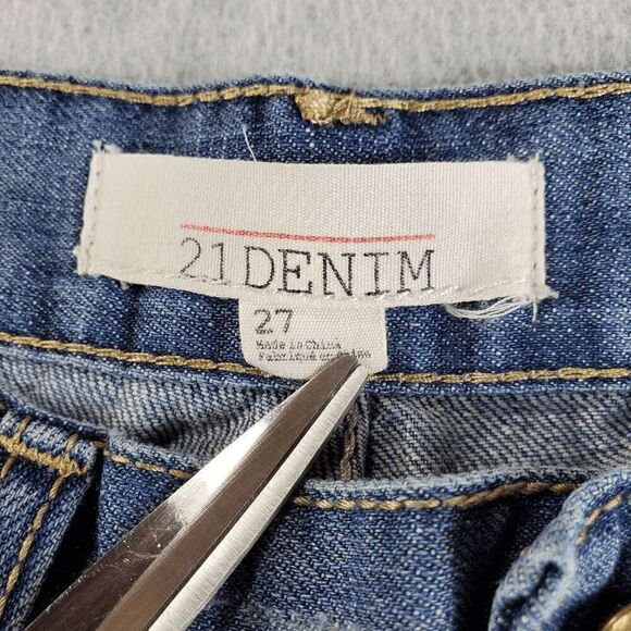 Forever 21 Denim Shorts Womens 27 Blue Distressed Stretch Cuffed - Picture 4 of 9